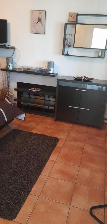 شقة Apartament Bety Sea Front كوستِنيست المظهر الخارجي الصورة
